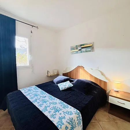 Appartamento Climatise 6 Couchages Avec Terrasse A 1.3 Km De La A - Fr-1-63-346