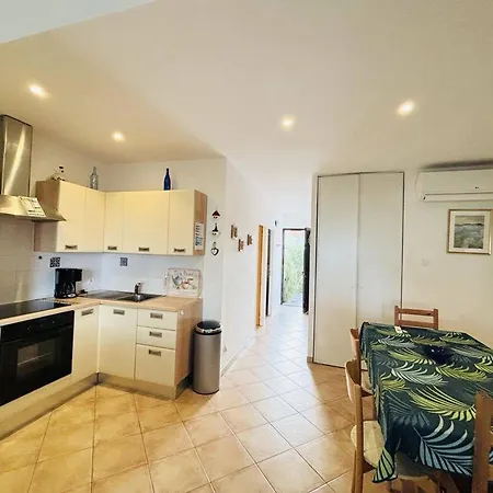 Appartamento Climatise 6 Couchages Avec Terrasse A 1.3 Km De La A - Fr-1-63-346 Lumio (Corsica)