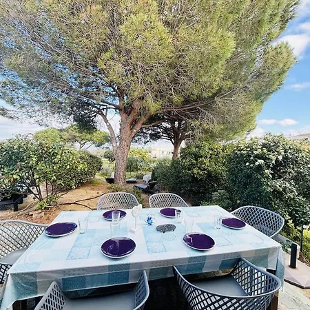 Lägenhet Climatise 6 Couchages Avec Terrasse A 1.3 Km De La A - Fr-1-63-346